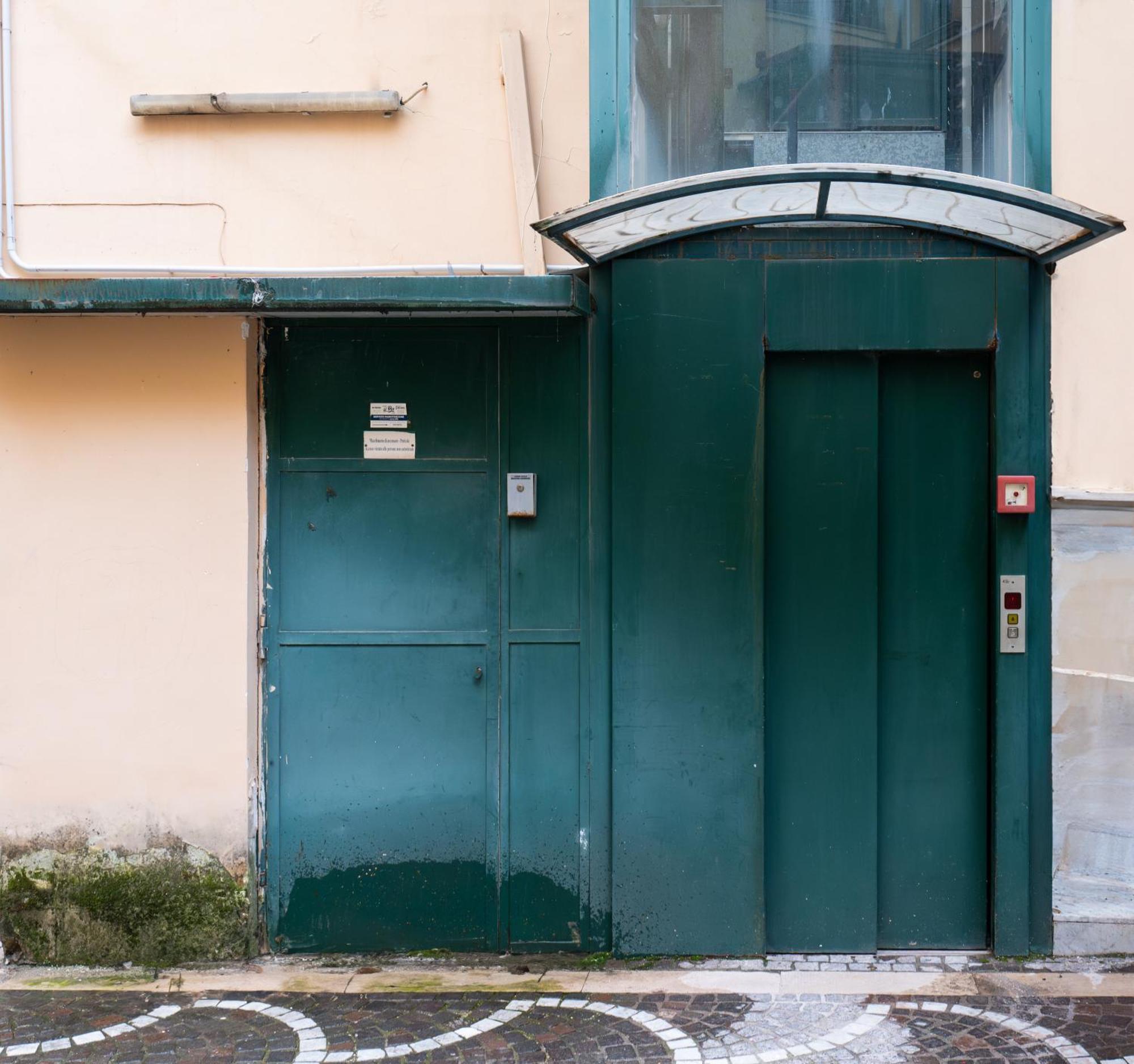 Garibaldi 125 Hotell Napoli Eksteriør bilde
